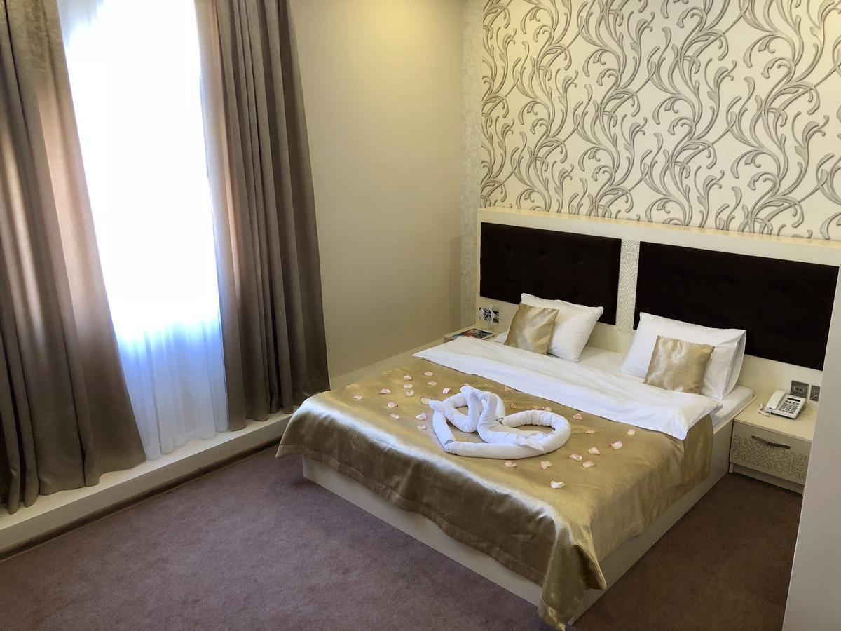 Khaghani Center Hotel Baku Exteriör bild