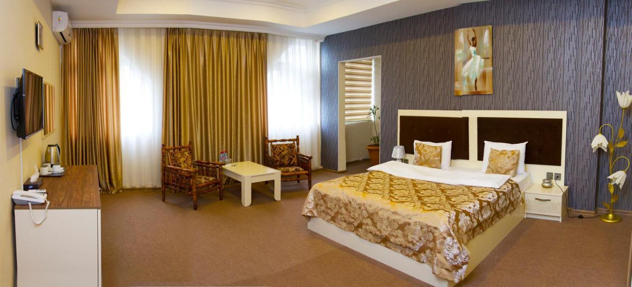 Khaghani Center Hotel Baku Exteriör bild